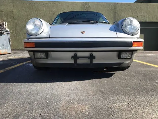 1989 Porsche 911 Leather