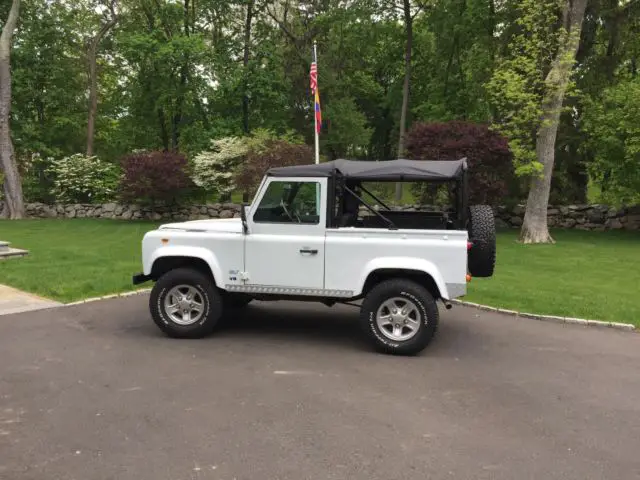 1990 Land Rover Defender