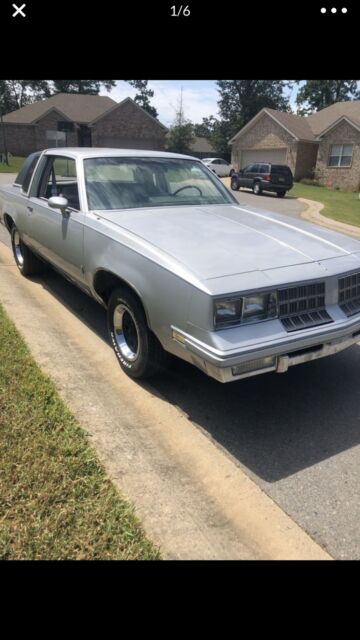 1980 Oldsmobile Cutlass Brougham