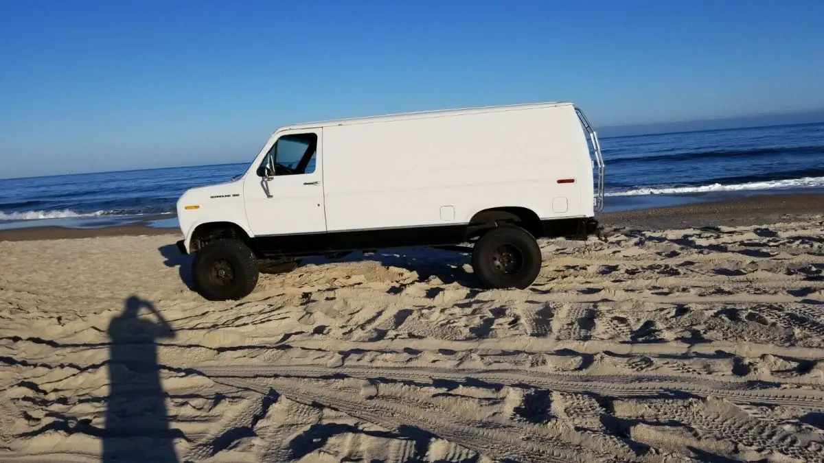 1990 Ford E-Series Van QUIGLEY 4X4 E150 Cargo Van V8 Gasoline