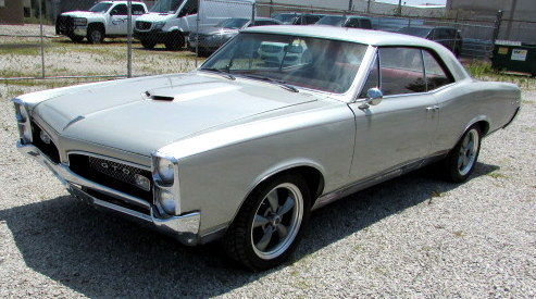 1967 Pontiac GTO 2dr Hardtop Coupe