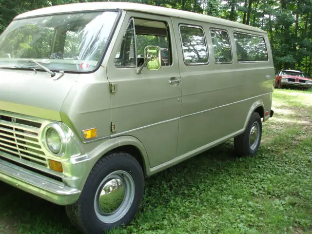 1968 Ford E-Series Van