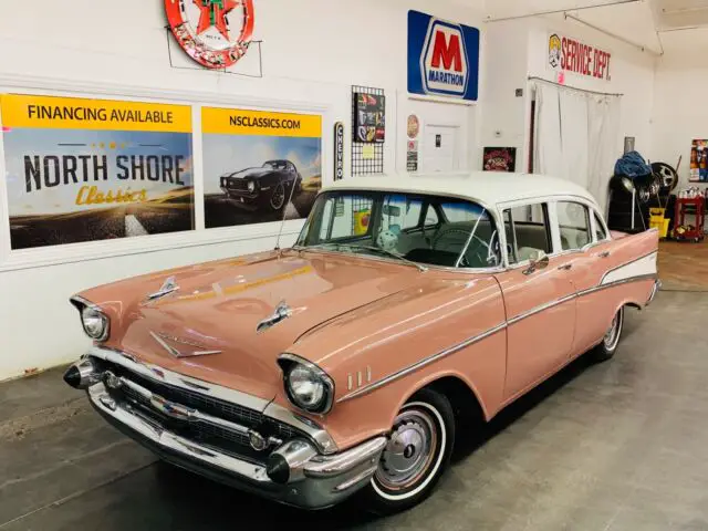 1957 Chevrolet Bel Air/150/210 --