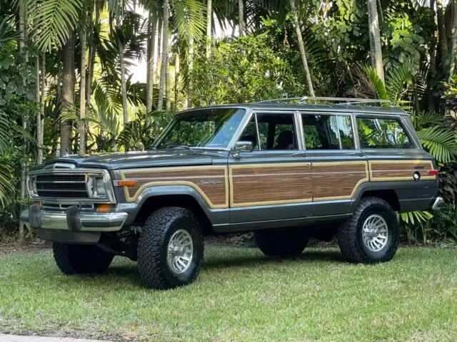 1990 Jeep Grand Wagoneer