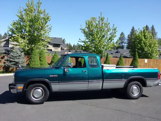 1993 Dodge Ram 2500 2-DOOR