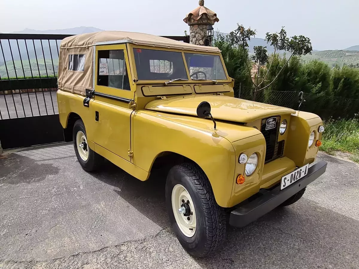 1971 Land Rover Defender