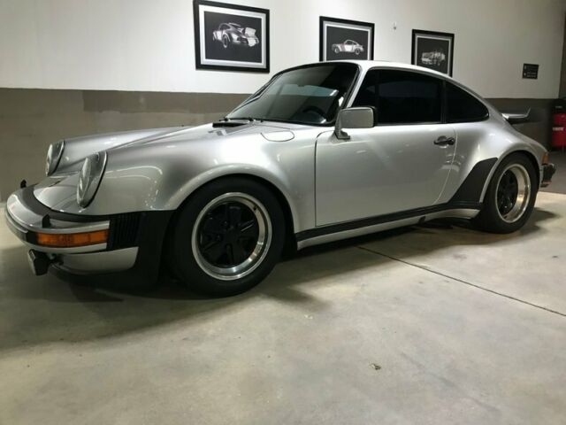 1979 Porsche 911 --