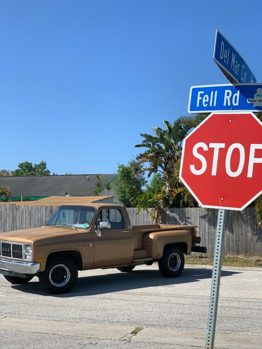 1987 GMC Sierra 2500 R2500