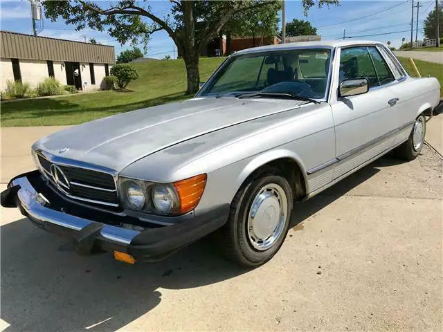 1976 Mercedes-Benz SLC 450 --