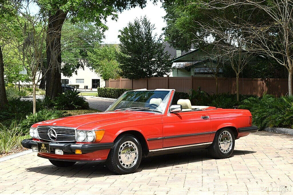 1988 Mercedes-Benz 500-Series 560SL Roadster Low Miles Amazing Condition