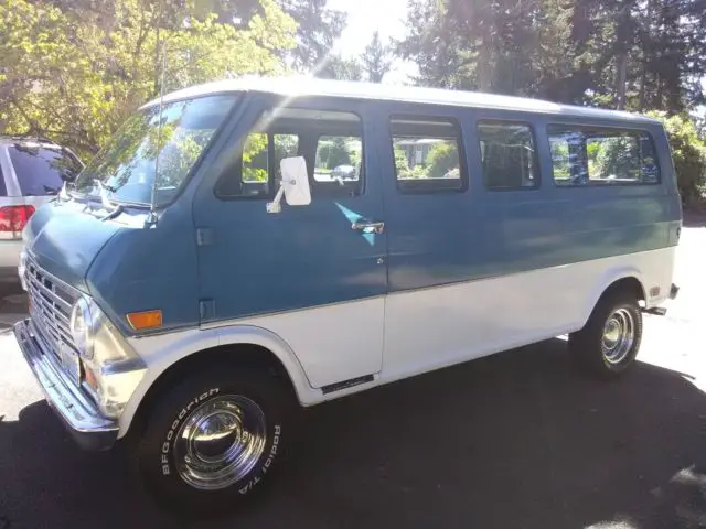 1969 Ford E-Series Van Club Wagon