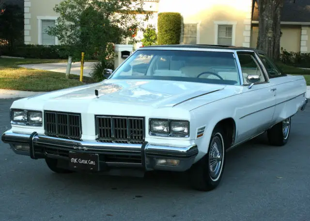 1975 Oldsmobile Ninety-Eight REGENCY COUPE - MOONROOF - 49K MILES