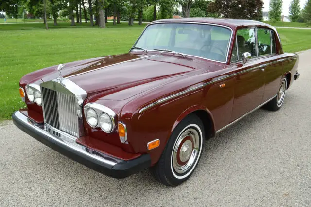 1973 Rolls-Royce Silver Shadow - 4 door sedan