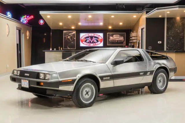 1981 DeLorean DMC-12