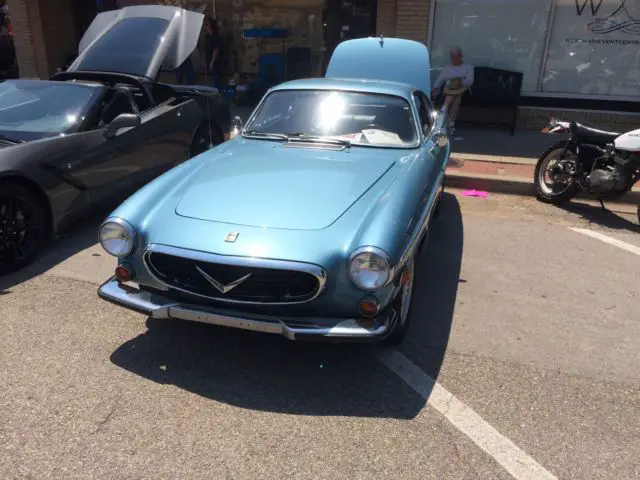 1972 Volvo 1800E