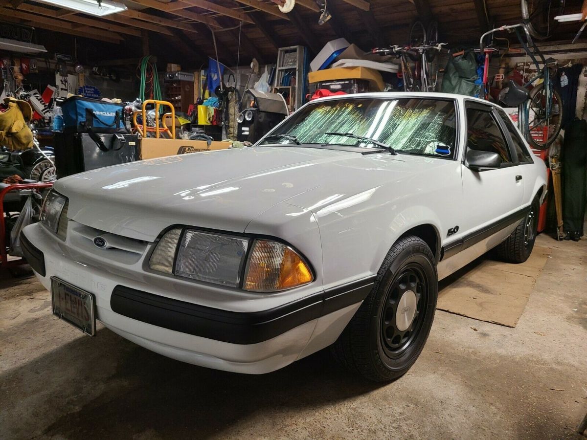 1989 Ford Mustang