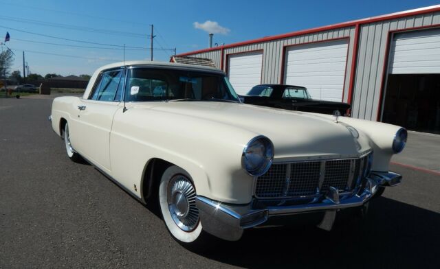 1957 Lincoln Continental