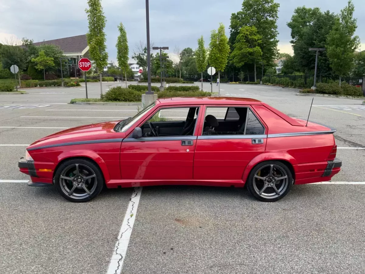 1988 Alfa Romeo Milano GREEN