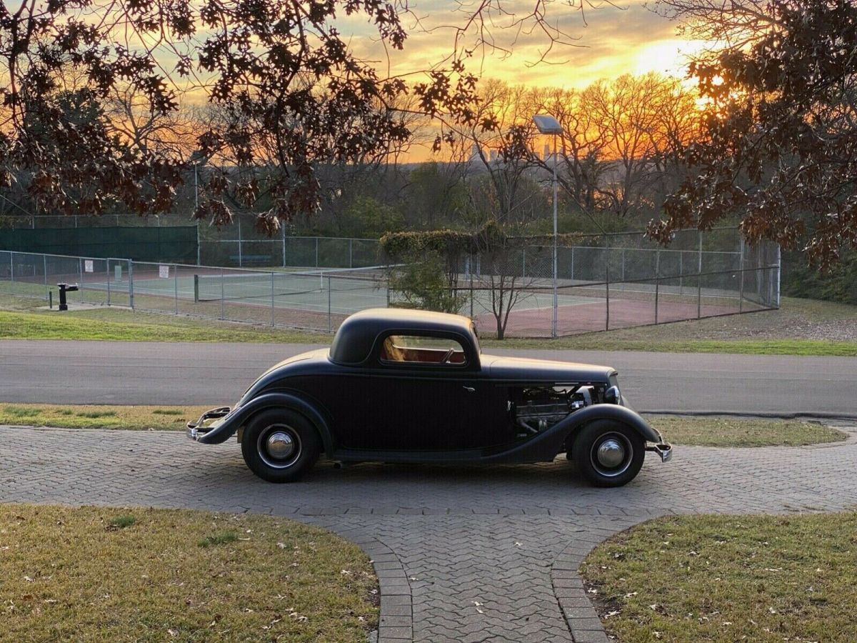 1934 Ford 2 Door Coupe Custom Hot Rod Like ZZ-Top Vicky