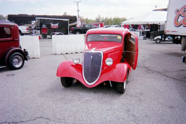 1934 Ford 3-Window Coupe Street Rod