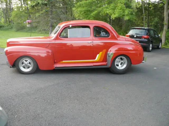 1941 Ford Deluxe Coupe Street Rod