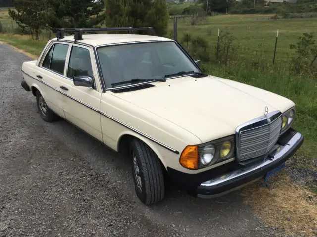 1985 Mercedes-Benz 300-Series