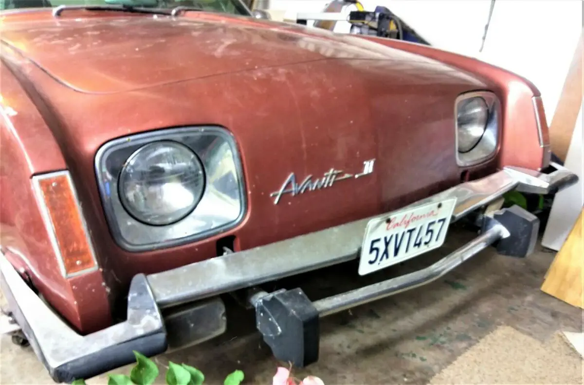 1977 Studebaker Avanti