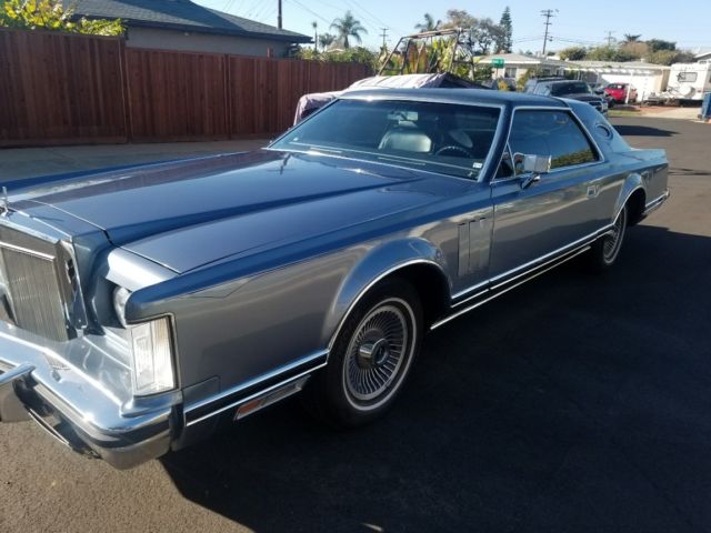 1079 Lincoln Continental leather