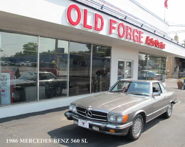 1986 Mercedes-Benz SL-Class Base Convertible 2-Door