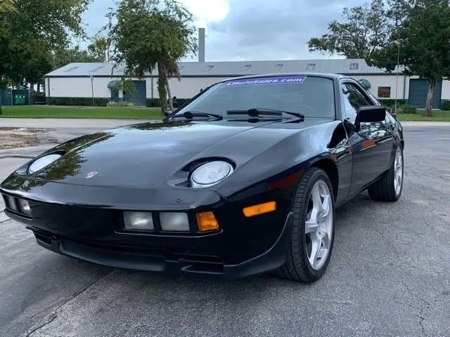 1984 Porsche 928 S