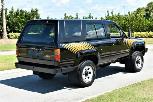 1988 Toyota 4Runner 4x4 2.4L 5 speed One Family Owed