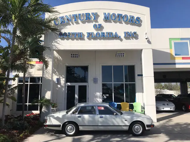 1990 Jaguar XJ6 Sovereign Sedan 4-Door