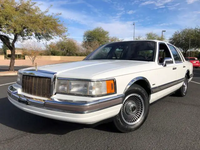 1990 Lincoln Town Car