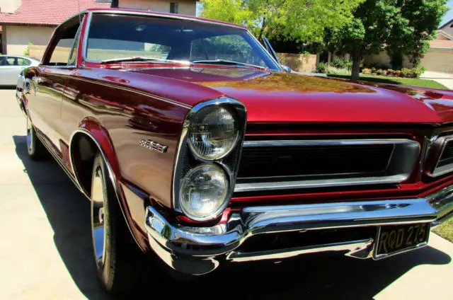 1965 Pontiac Le Mans Cloth bucket seats with console