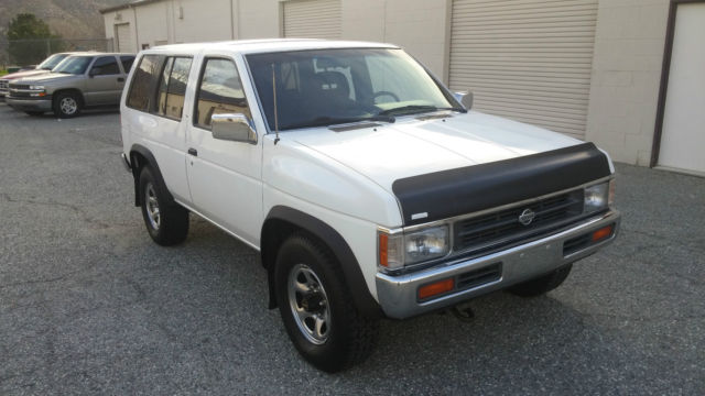 1993 Nissan Pathfinder SE