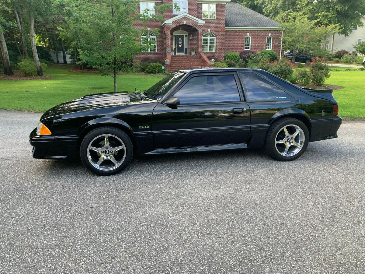 1990 Ford Mustang GT