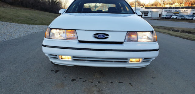 1991 Ford Taurus SHO