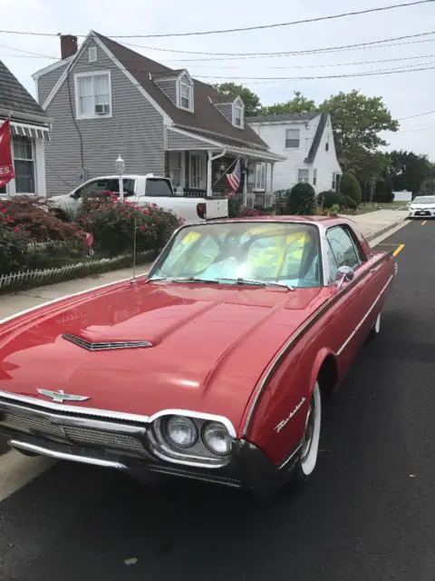 1961 Ford Thunderbird 2 door