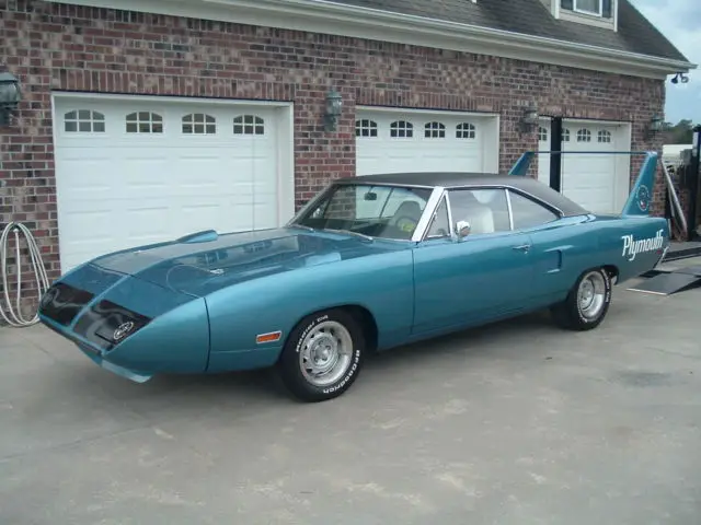 1970 Plymouth Road Runner SUPERBIRD