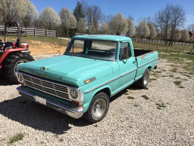 1968 Ford F-100 Custom cab