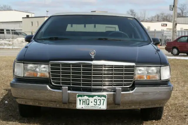 1993 Cadillac Fleetwood 79K LIMO ALL BLACK DUAL AC 9 PASSENGER