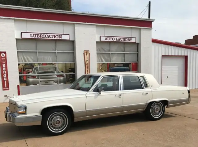 1991 Cadillac Brougham