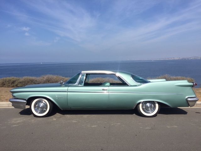 1960 Chrysler Imperial Crown