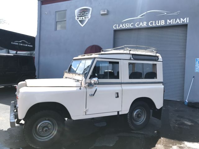 1971 Land Rover Defender