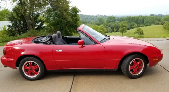 1992 Mazda MX-5 Miata Base