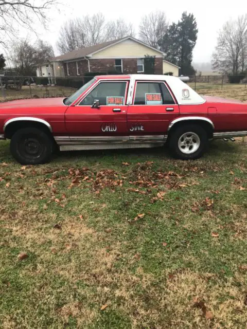 1991 Ford Crown Victoria