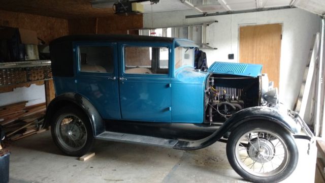 1929 Ford Model A leatherback  4 doors