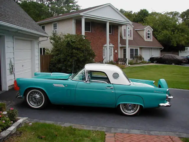 1956 Ford Thunderbird