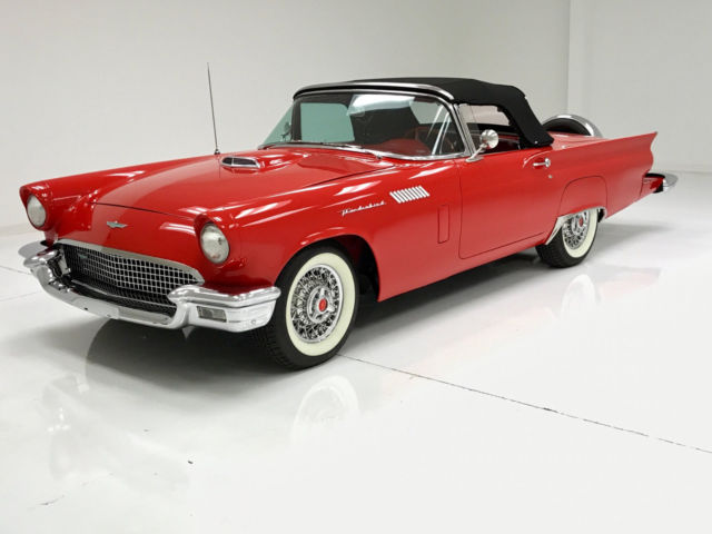 1957 Ford Thunderbird