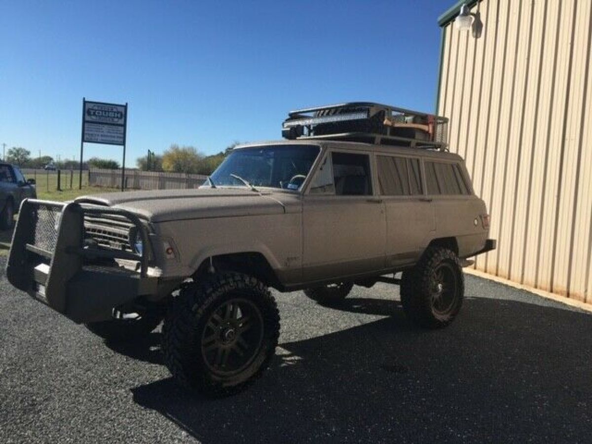 1972 Jeep Wagoneer